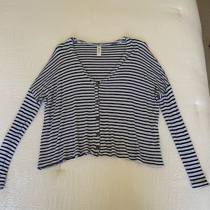 Mahima Striped flowy cropped long sleeve top. Size Small